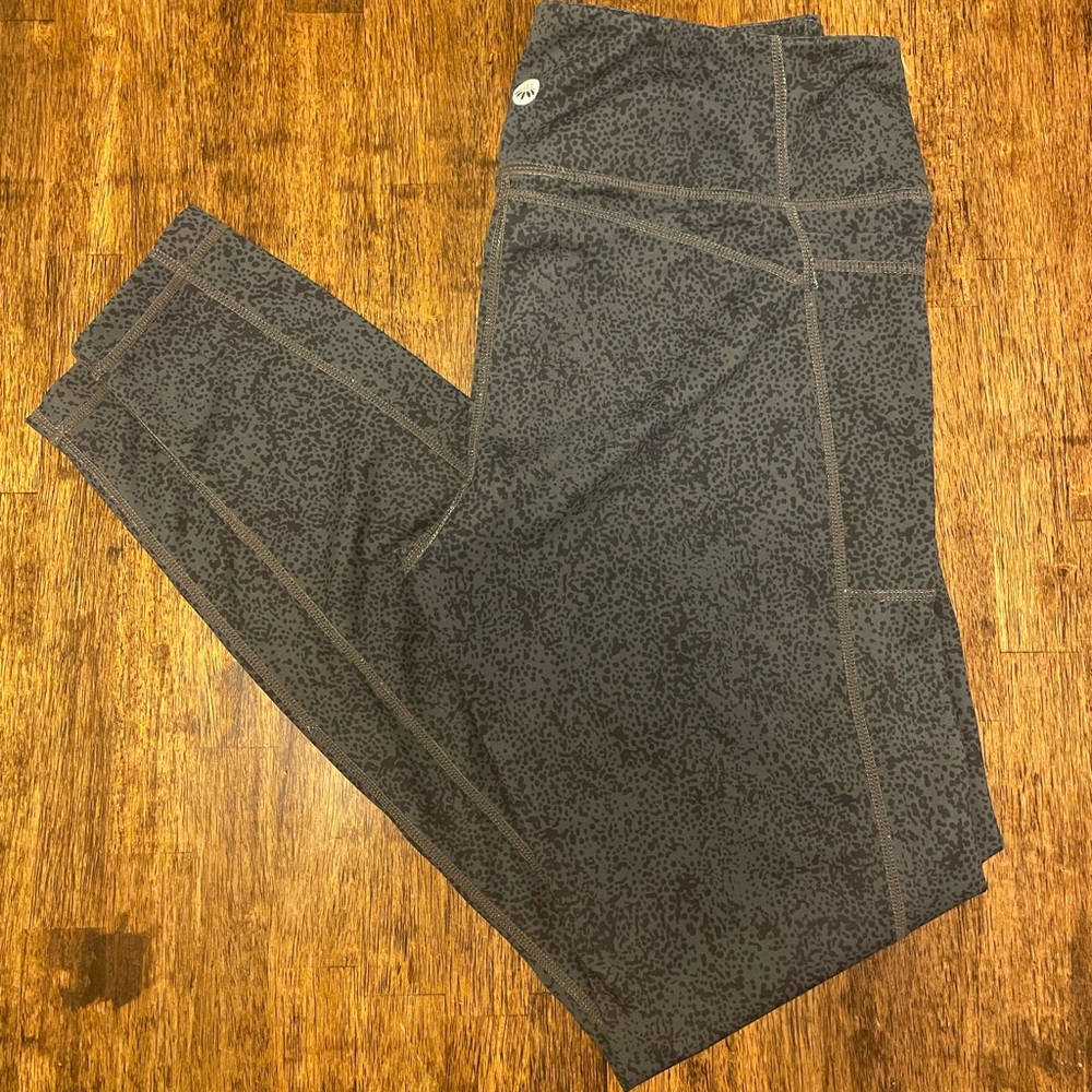 Senita Athletics Pocket Leggings